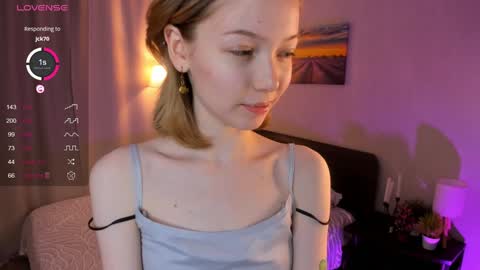 Laura online show from February 7, 5:29 pm