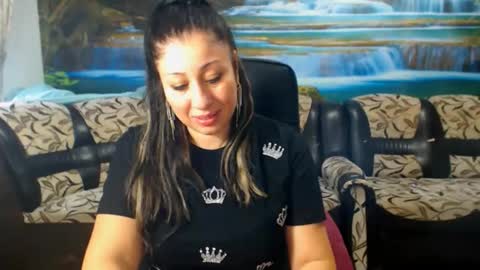 moistmady online show from November 20, 6:36 am