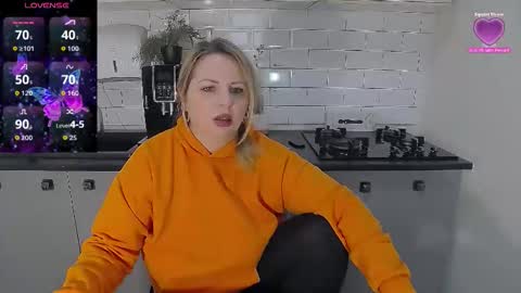 erika online show from February 4, 9:23 am