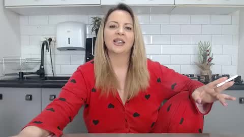 erika online show from February 16, 8:54 am