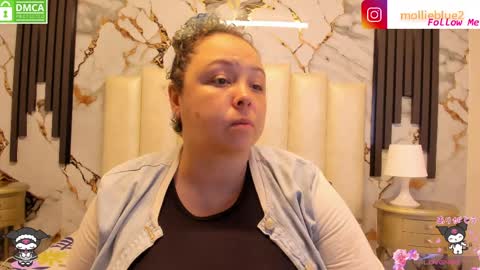 Hey Guys  Im Mollie online show from April 5, 12:37 pm