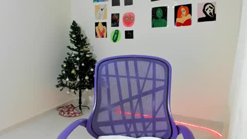 molly_13 online show from December 29, 3:00 am