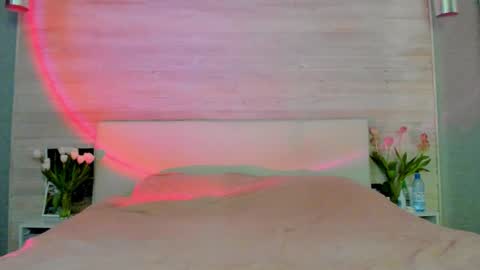 Molly Hunt online show from March 10, 4:05 am