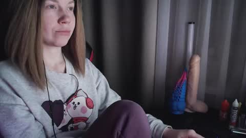 I have new photos come and see with love Molly online show from February 24, 3:42 am