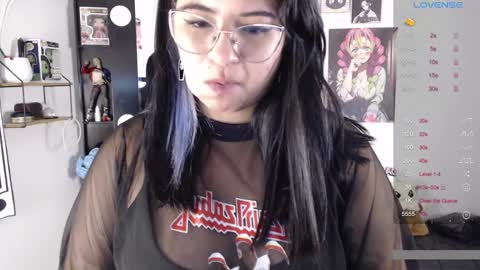 Molly online show from February 4, 6:04 am