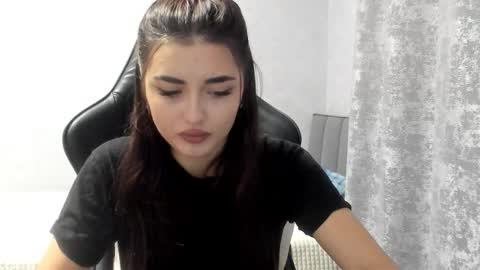 Molly online show from November 24, 9:06 pm