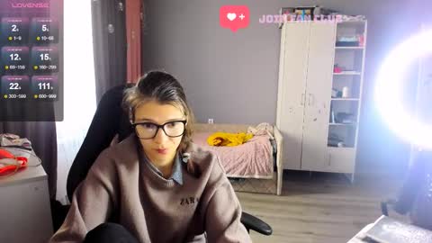  KIRA  online show from September 15, 2:53 am