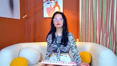 Molly online show from September 12, 6:37 pm