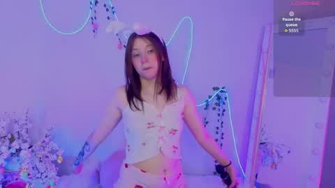 Molly online show from April 7, 10:28 am