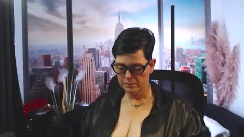 MollySun Nina Randmann online show from October 10, 6:13 pm