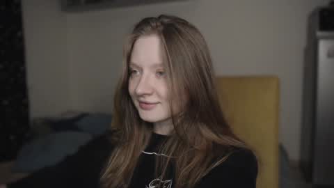 mollytucker online show from January 17, 12:52 pm