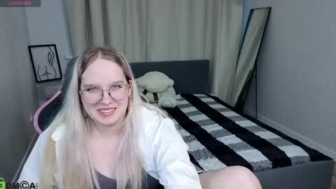 Yungsatou online show from June 3, 2:33 pm