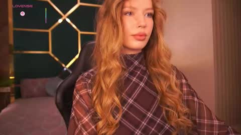 mollyymayy online show from March 25, 4:10 pm