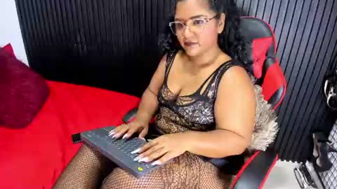 Victoria online show from August 5, 1:50 pm