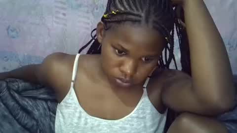 momsdoll online show from April 3, 8:12 am