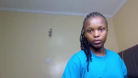 Mona online show from November 12, 3:37 am