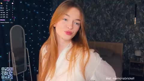 Mona online show from November 30, 7:40 pm