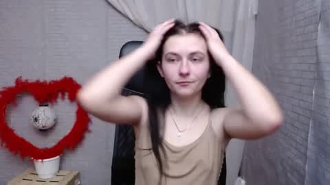 monakali online show from February 5, 7:39 am