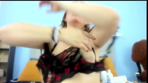 paola online show from November 5, 2:44 pm