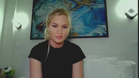 Monica online show from May 8, 3:43 am