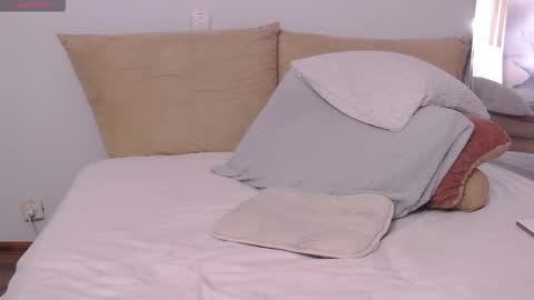 monicaluxxx online show from November 2, 9:34 am