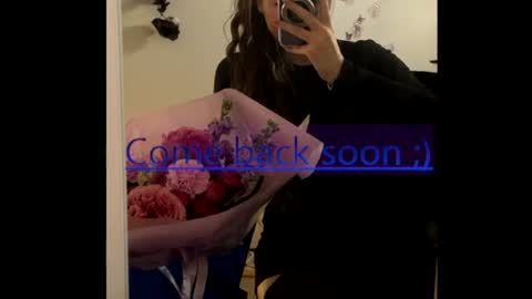 Monika online show from August 4, 2:01 pm