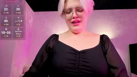 Monica online show from November 20, 10:05 am