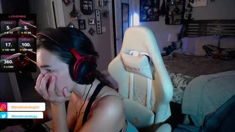 Lydia Mooney online show from January 18, 2:14 am