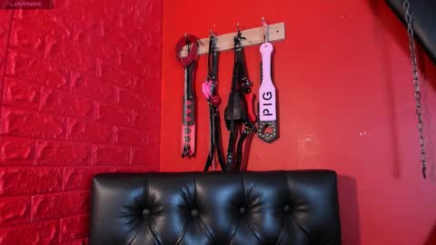 Monttserratt online show from September 15, 7:32 pm