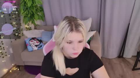 Moon  Bunny online show from September 13, 5:04 am