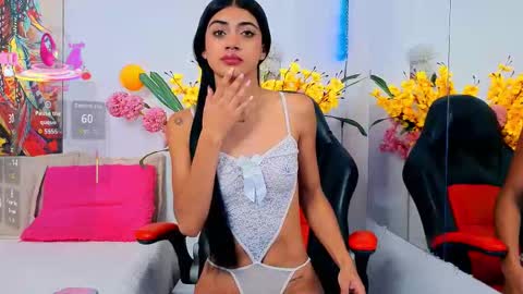 Moon online show from October 3, 8:14 pm