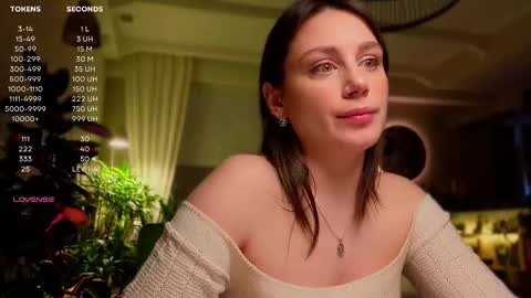 Luna  online show from February 14, 1:18 pm