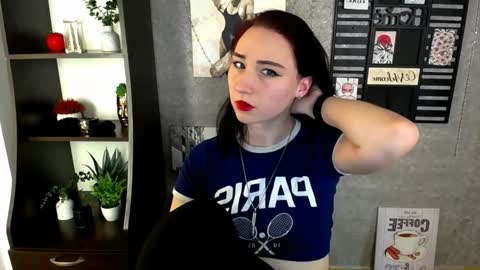 Diana online show from December 2, 10:01 pm