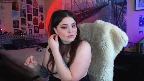 Keira online show from March 12, 12:47 pm