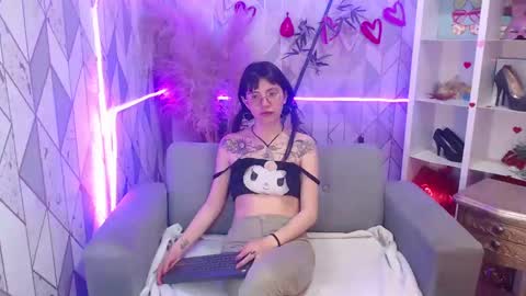 Charlotte online show from October 7, 7:51 pm