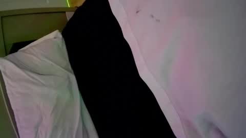 Moonless online show from April 14, 8:14 am