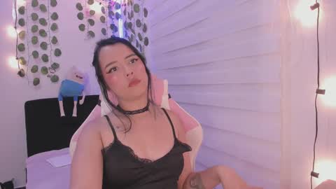 moonliight__ online show from February 20, 11:21 pm