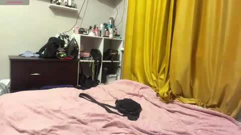 Lyn online show from July 22, 2:07 pm