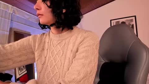 Michelle online show from October 17, 2:20 pm