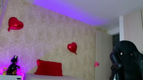 morena online show from April 18, 2:03 am