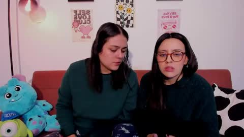 Laura online show from May 4, 1:31 am