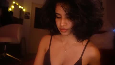 mriea_ online show from October 22, 3:44 am