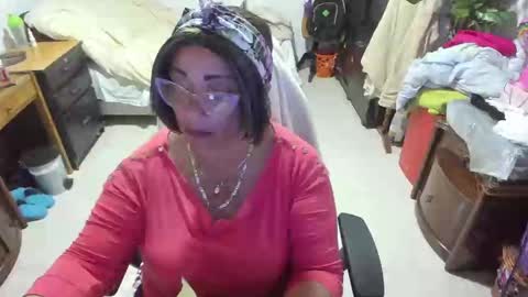 mrs_mommy online show from February 15, 6:55 pm