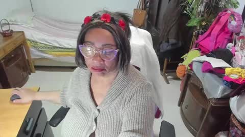 mrs_mommy online show from March 9, 2:39 am