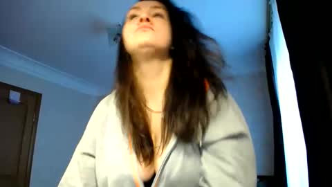 mrs_smith__ online show from June 5, 7:58 am