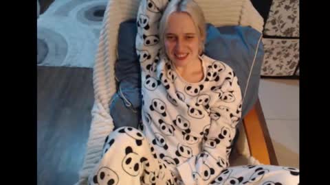 Sasha online show from November 17, 5:35 pm