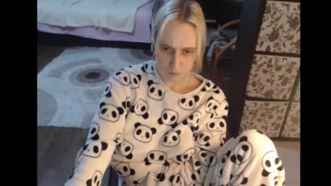 Sasha online show from December 2, 6:32 pm