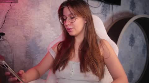 Allison online show from December 19, 12:30 pm