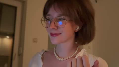 ms_christiana online show from August 4, 12:05 am