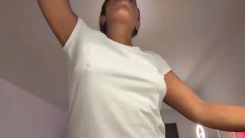 mskitty000 online show from November 24, 11:18 pm